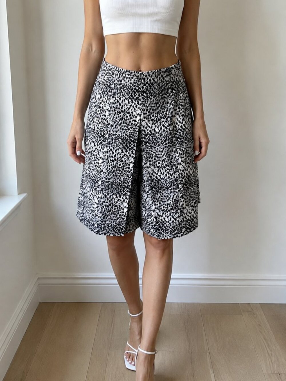 Focus 2000 women's animal Print Wide Leg High Waisted Shorts Size 12